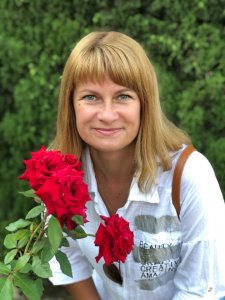 Наталья Хлюстова